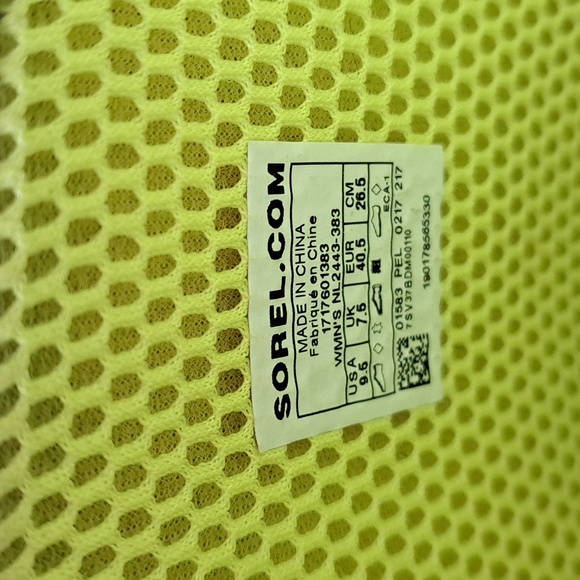 Women's Sorel Green Rain Boot size 9.5 - Picture 6 of 7